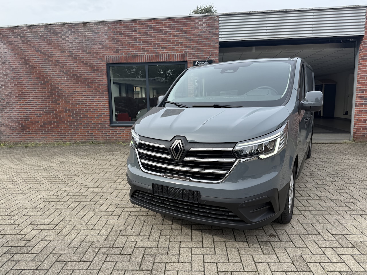 Renault Trafic E-Tech - T29 L1H1 Advance 52 kWh DC - AutoWereld.nl