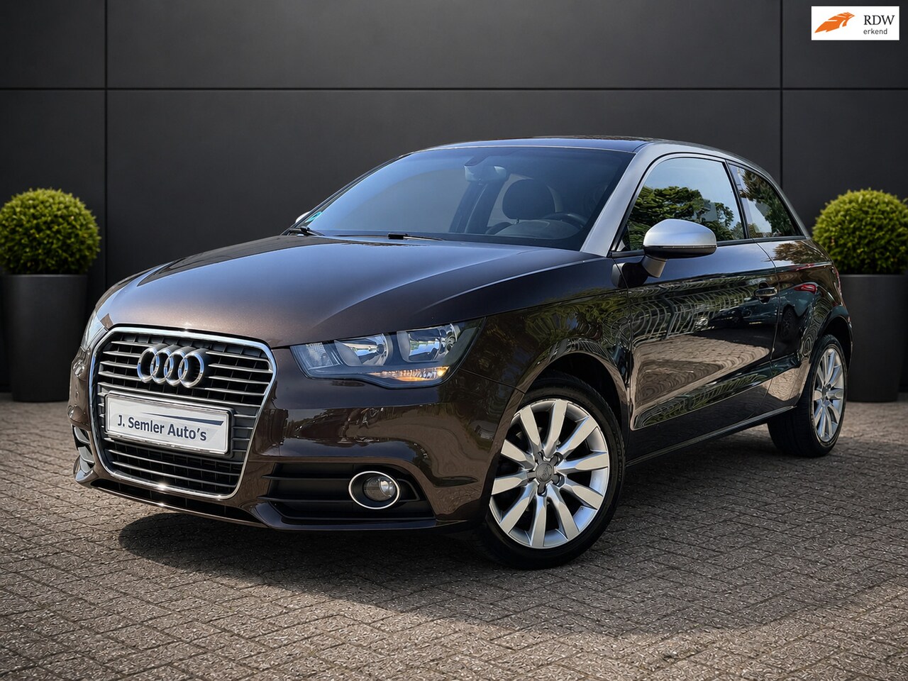 Audi A1 - 1.2 TFSI Attraction Pro Line AIRCO MF STUUR PDC SCHERM 1STE EIG - AutoWereld.nl
