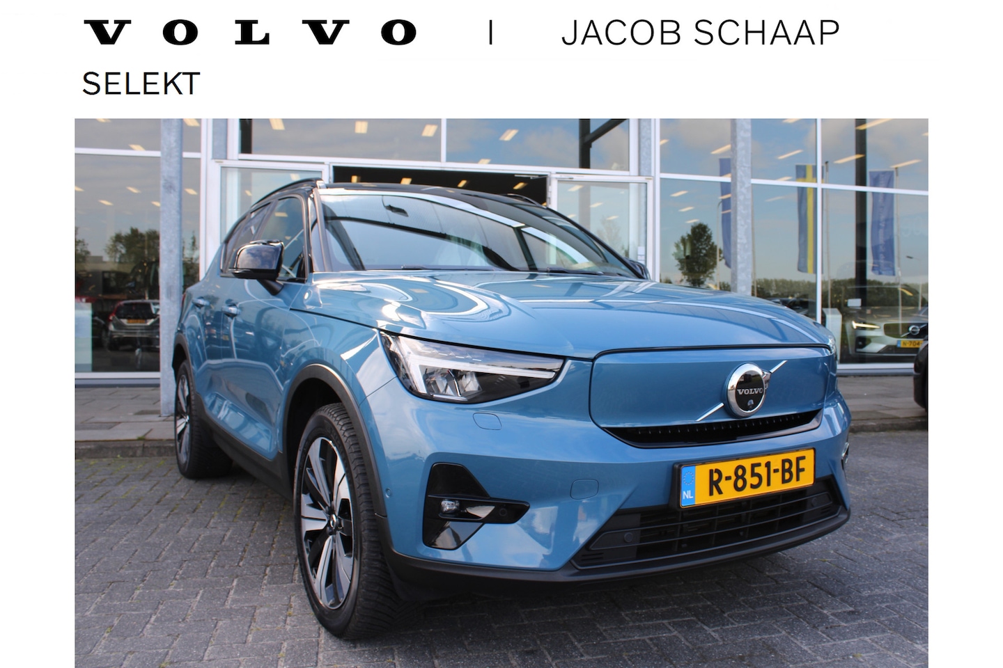 Volvo XC40 - Recharge Ultimate 70 kWh | Fjord blue Carpet | 360 | H&K audio | Panorama dak | Stoel/stuu - AutoWereld.nl