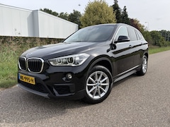 BMW X1 - sDrive18i Centennial Executive / NAVI / CRUISE / AIRCO / TREKHAAK / 101dkm NAP