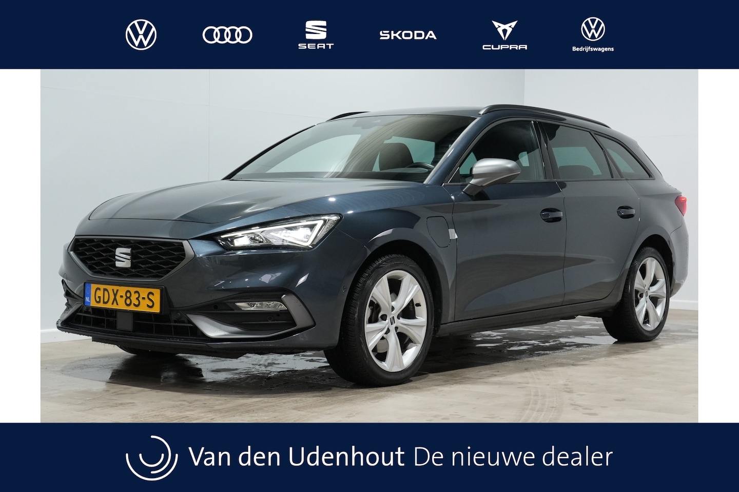 SEAT Leon Sportstourer - 1.4 204 pk TSI eHybrid PHEV FR Business Intense Navigatie Lichtmetalen velgen 143 - AutoWereld.nl