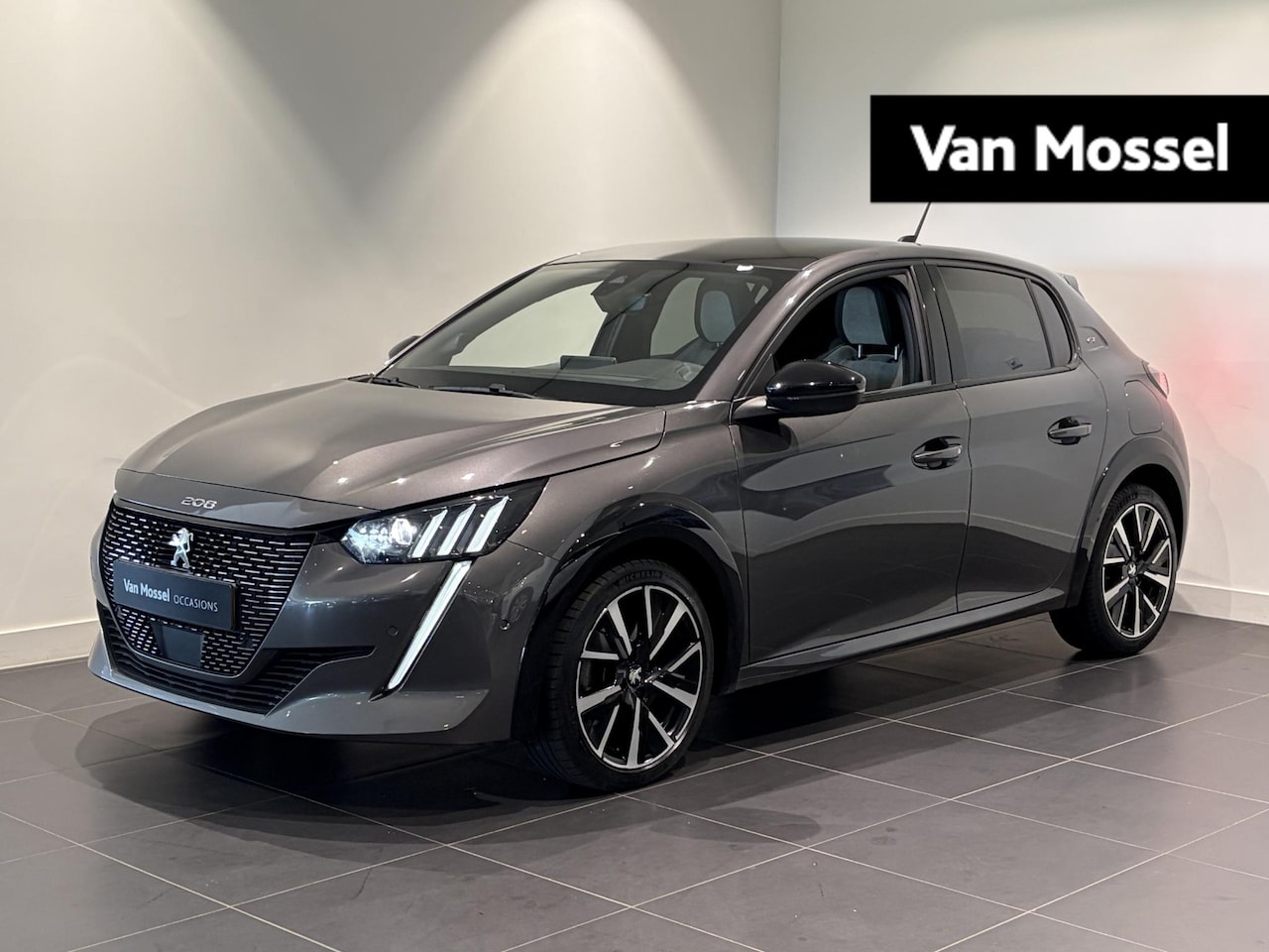 Peugeot 208 - 1.2 PureTech GT Pack | Panoramadak | Alcantara | Camera | Navigatie - AutoWereld.nl