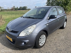 Hyundai i20 - 1.2i ActiveVersion / Apk 10-2027 / (bj 2009)