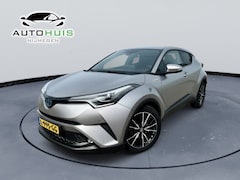 Toyota C-HR - 1.8 Hybrid Executive Achteruitrijcamera Stoelverwarming Trekhaak Complete auto