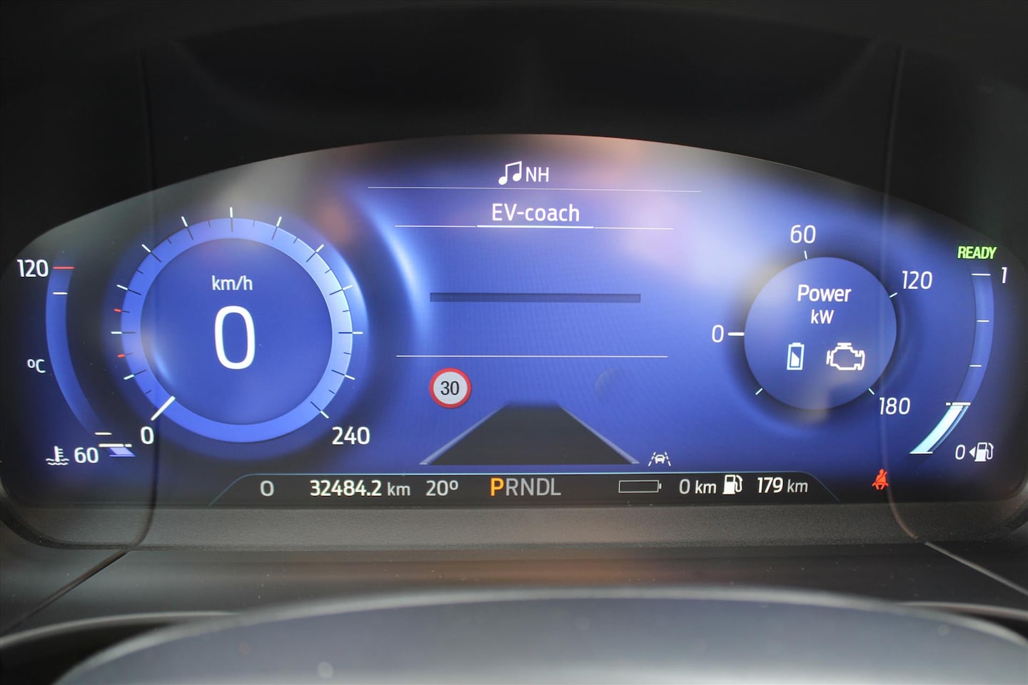 Ford Kuga - 2.5 PHEV e-CVT Atuomaat 225pk ST-Line X, Trekhaak, Driver Assistance, Technology en Winter - AutoWereld.nl