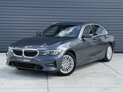 BMW 3-serie - 320i Executive Edition 184 PK | Automaat | Navi | Stoelverwarming | Climate | Trekhaak