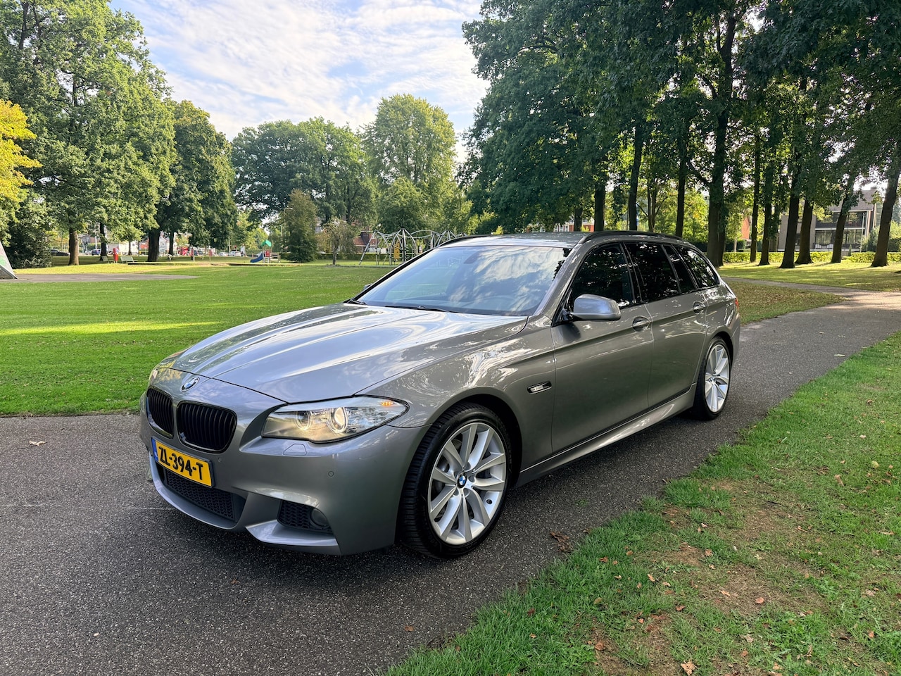 BMW 5-serie Touring - 523i High Executive M-pakket-Mooie uitvoering - AutoWereld.nl