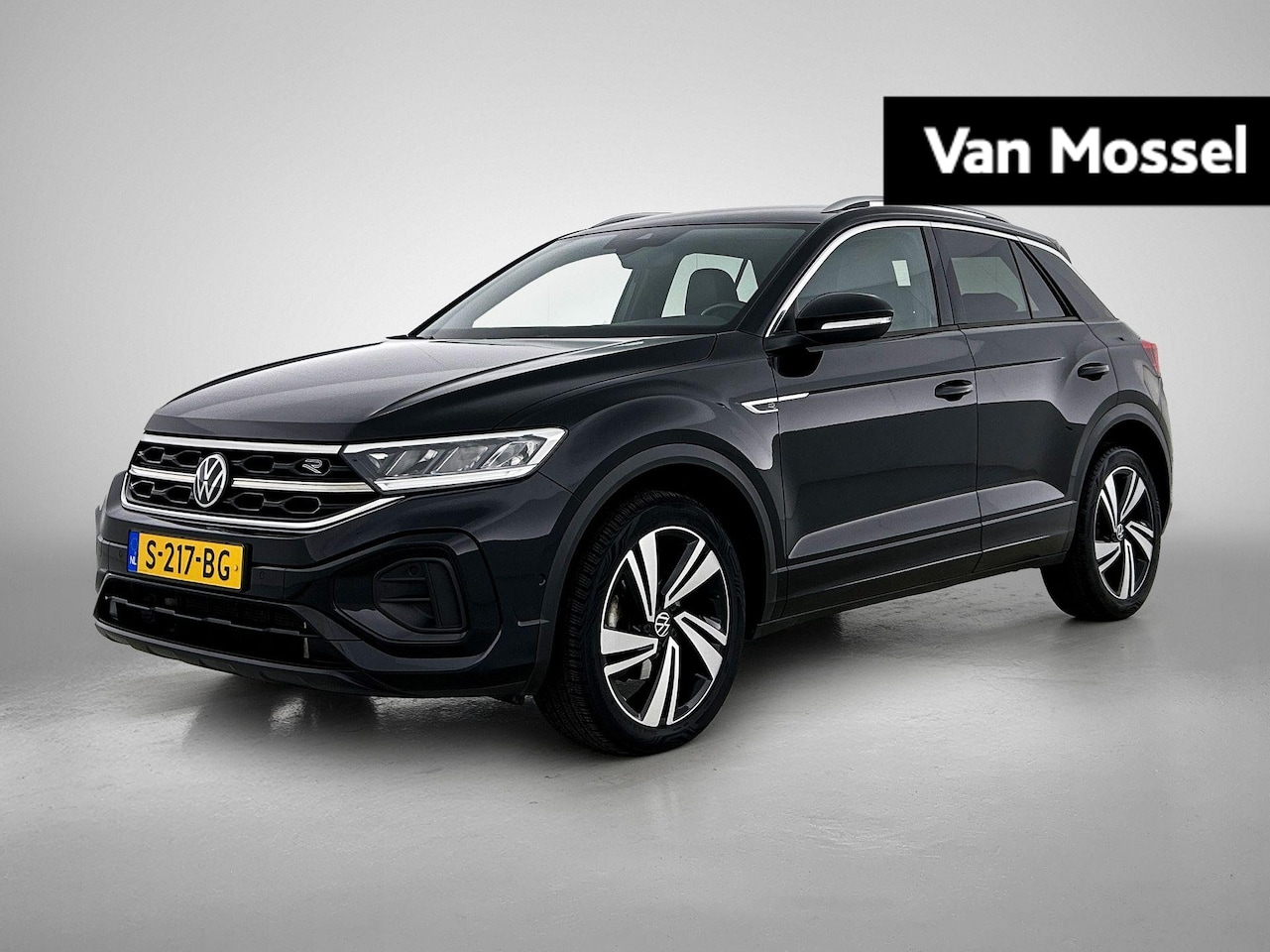 Volkswagen T-Roc - 1.5 TSI R-Line | 150 PK | Automaat | Parkeercamera | Adaptive Cruise Control | Navigatie - AutoWereld.nl