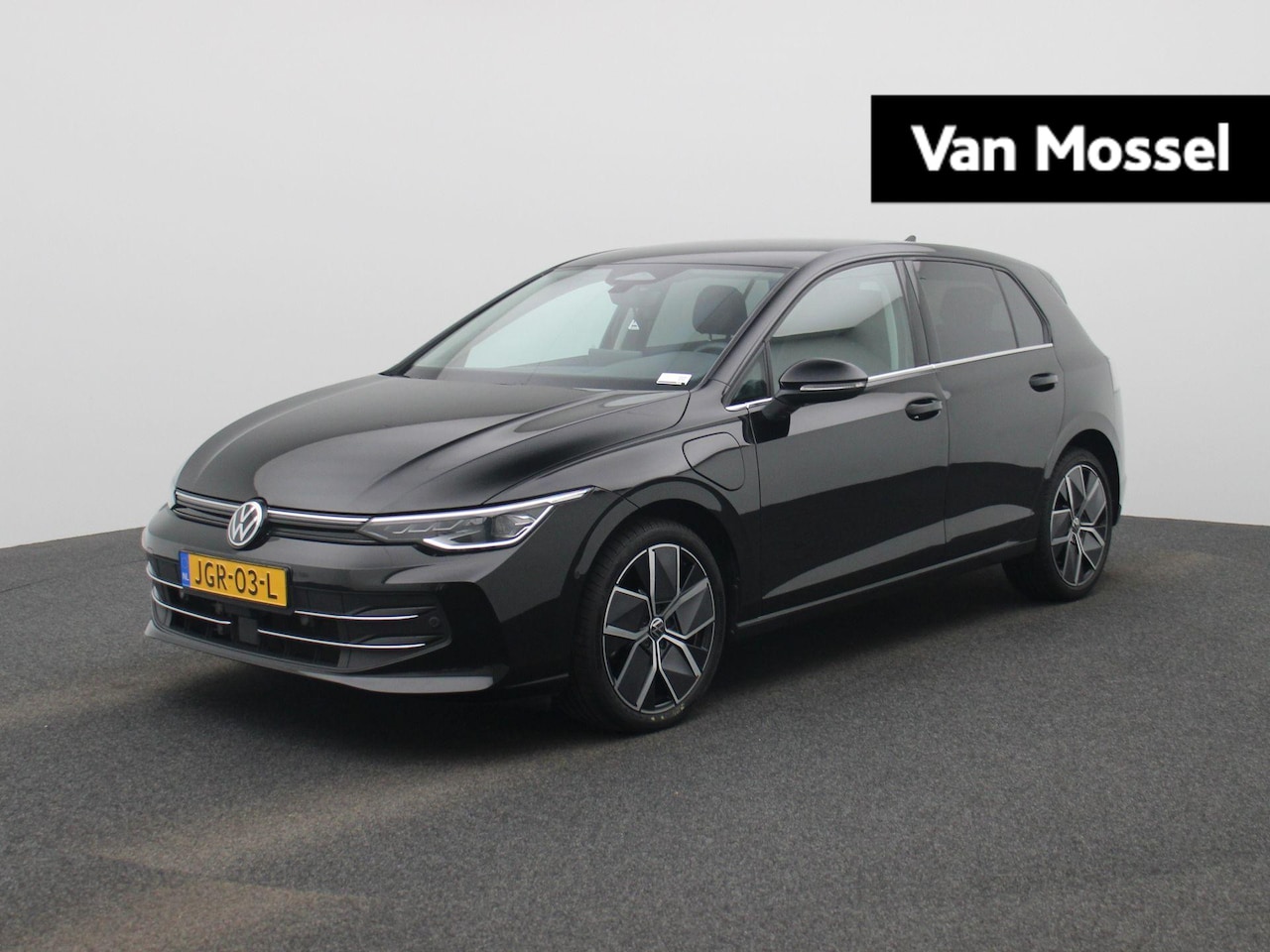 Volkswagen Golf - 1.5 eHybrid Style Edition 204 PK| Origineel Nederlands | 1e Eigenaar | Navigatie | LED Mat - AutoWereld.nl