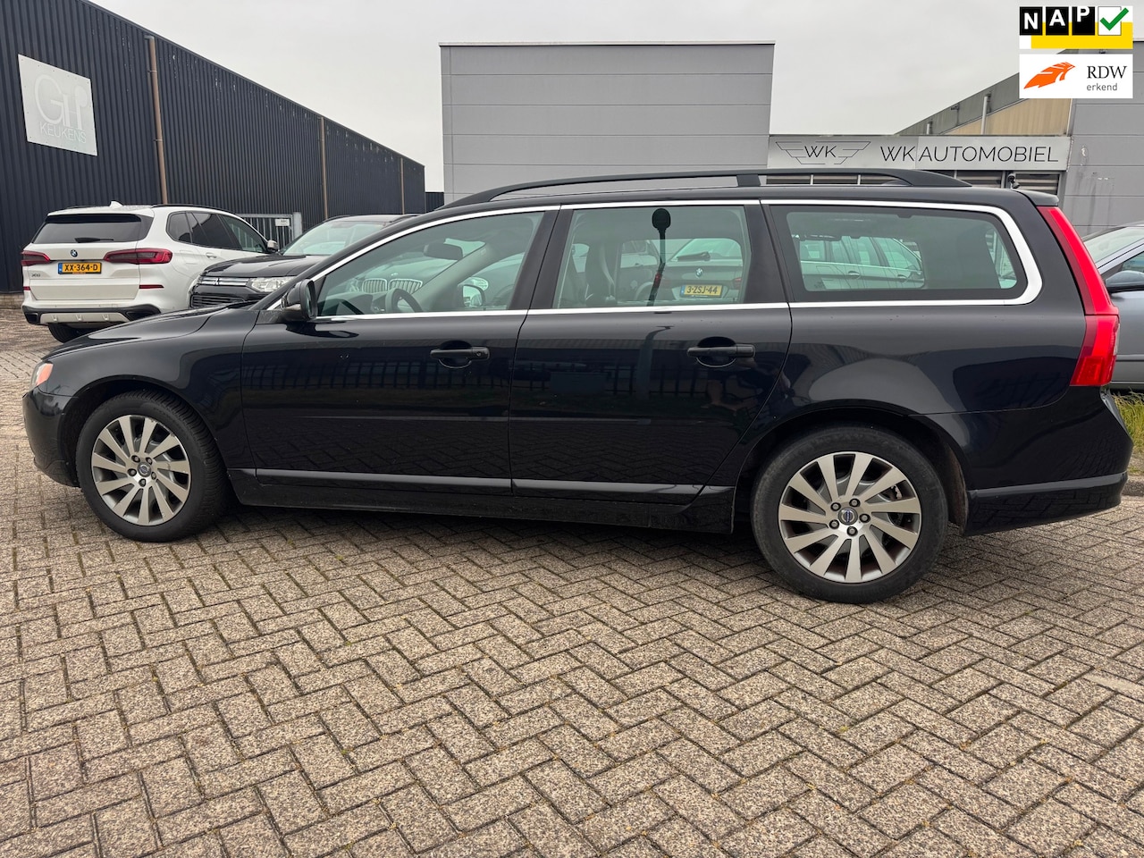 Volvo V70 - 1.6 T4 Limited Edition Garantie - AutoWereld.nl