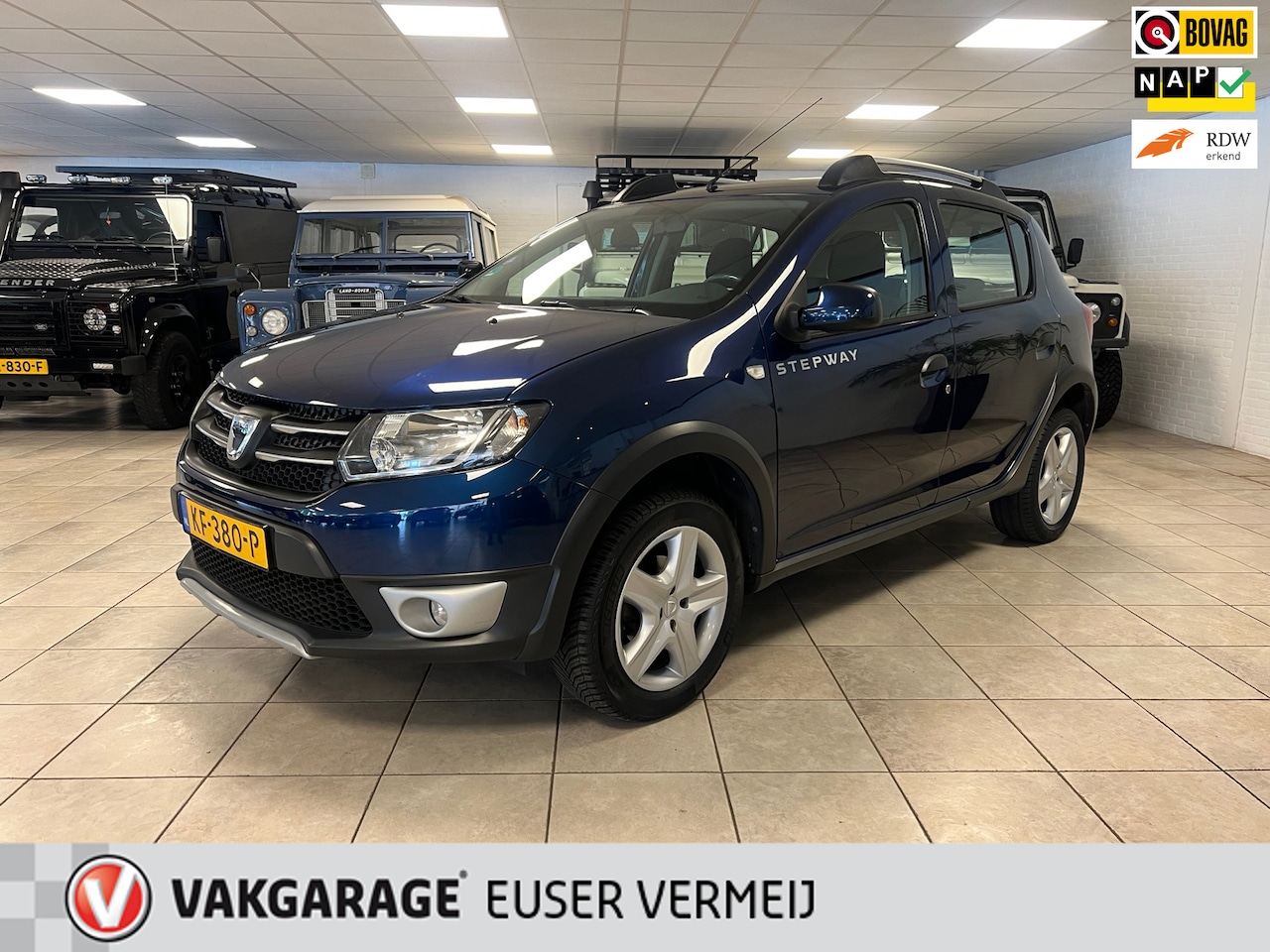 Dacia Sandero Stepway - 0.9 TCe S&S Lauréate Navigatie, Airco, Cruise control, Parkeersensoren. - AutoWereld.nl