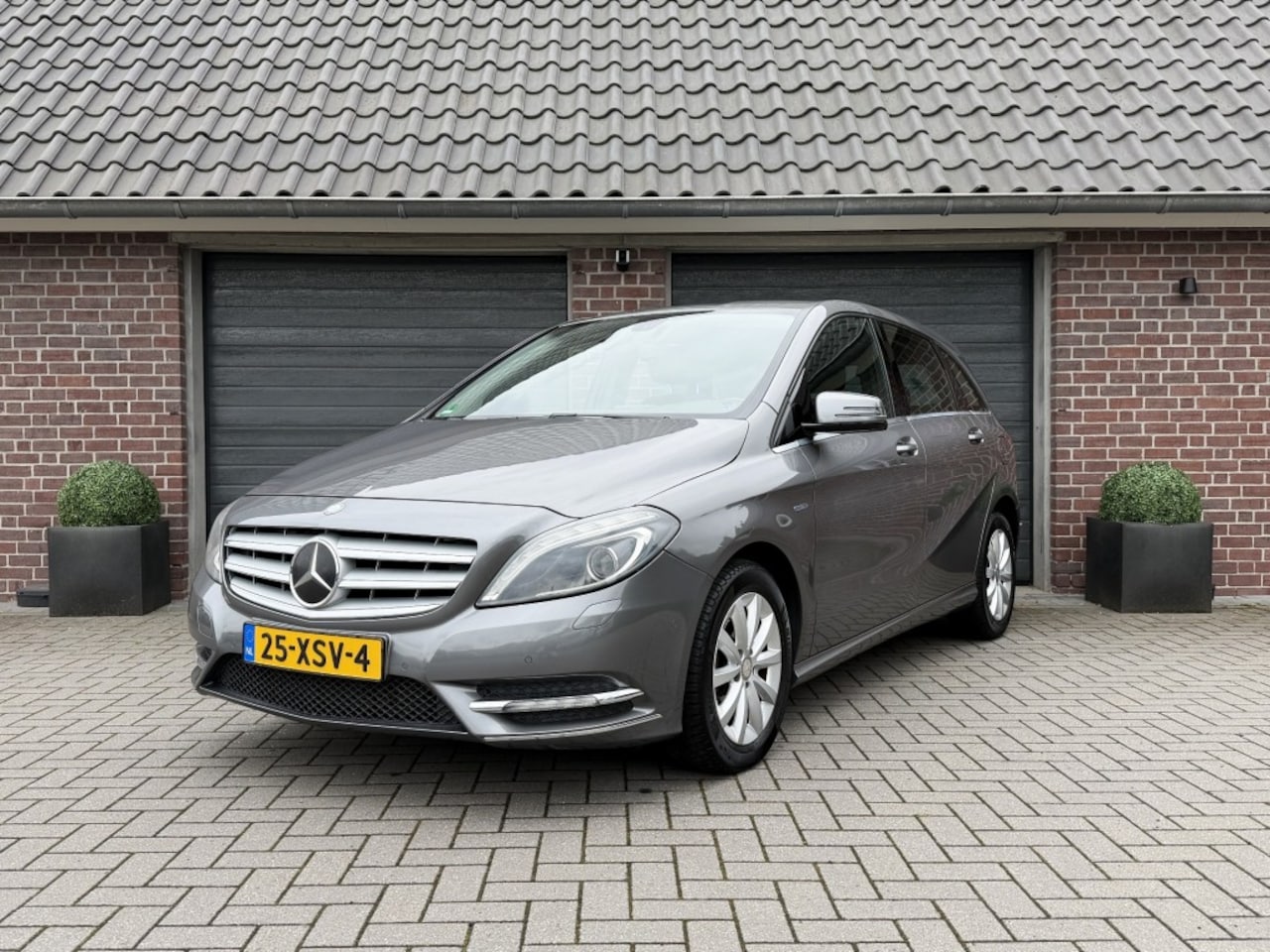 Mercedes-Benz B-klasse - B180 AMBITION NAVI STOELVERWARMING LED PDC - AutoWereld.nl