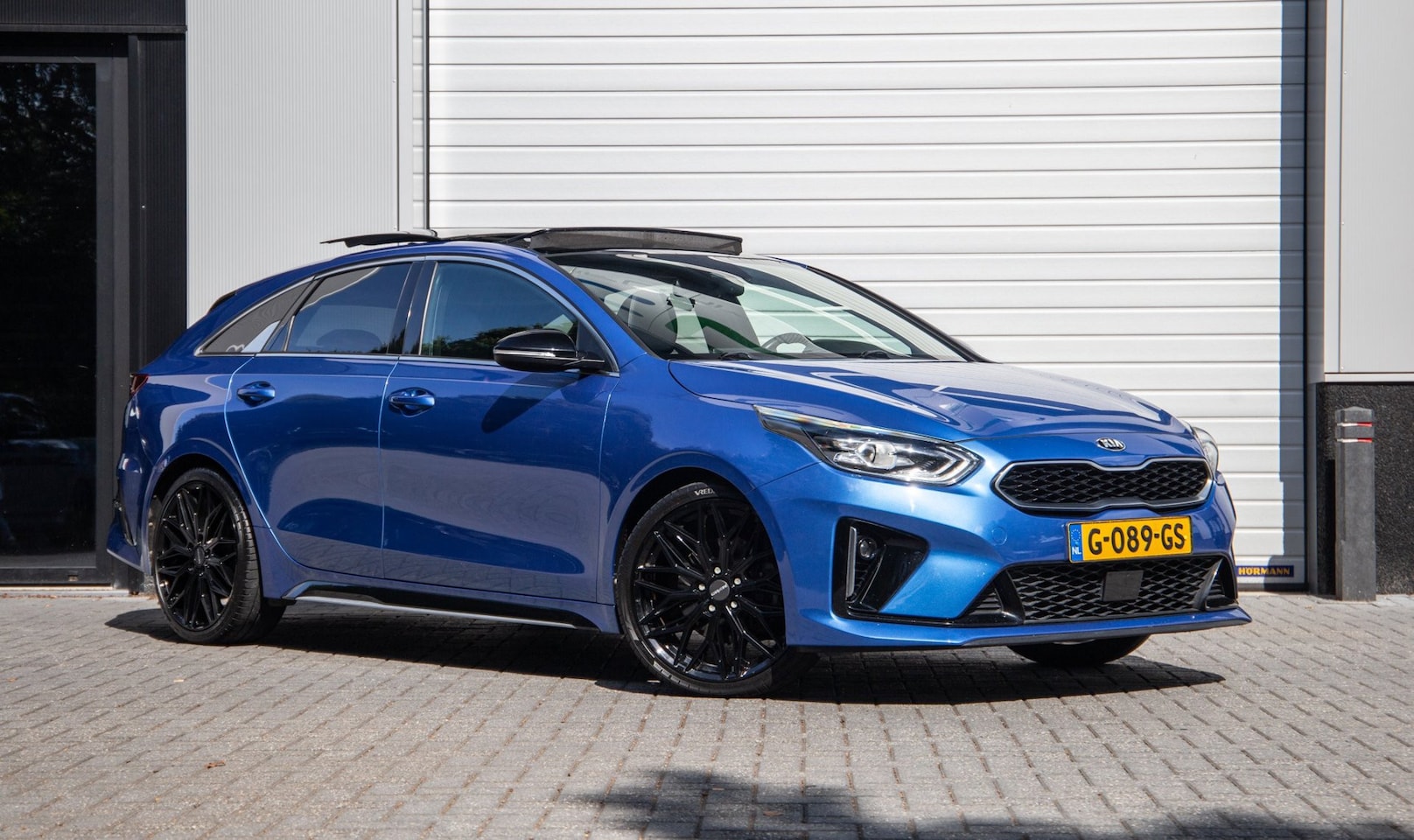 Kia Pro cee'd - 1.4 T-GDI GT-PlusLine / Pano / Carplay / Winterset - AutoWereld.nl
