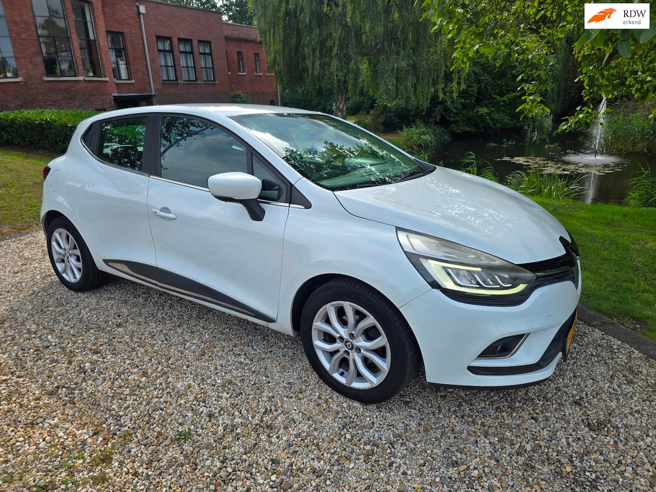Renault Clio - 1.2 TCe Intens airco 5-deurs - AutoWereld.nl