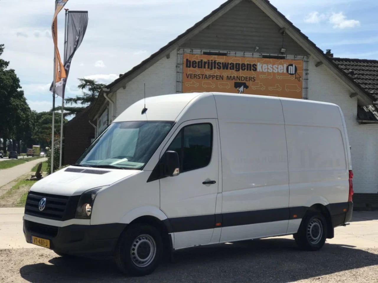 Volkswagen Crafter - 35 2.0 TDI L2H2 Airco Trekhaak - AutoWereld.nl