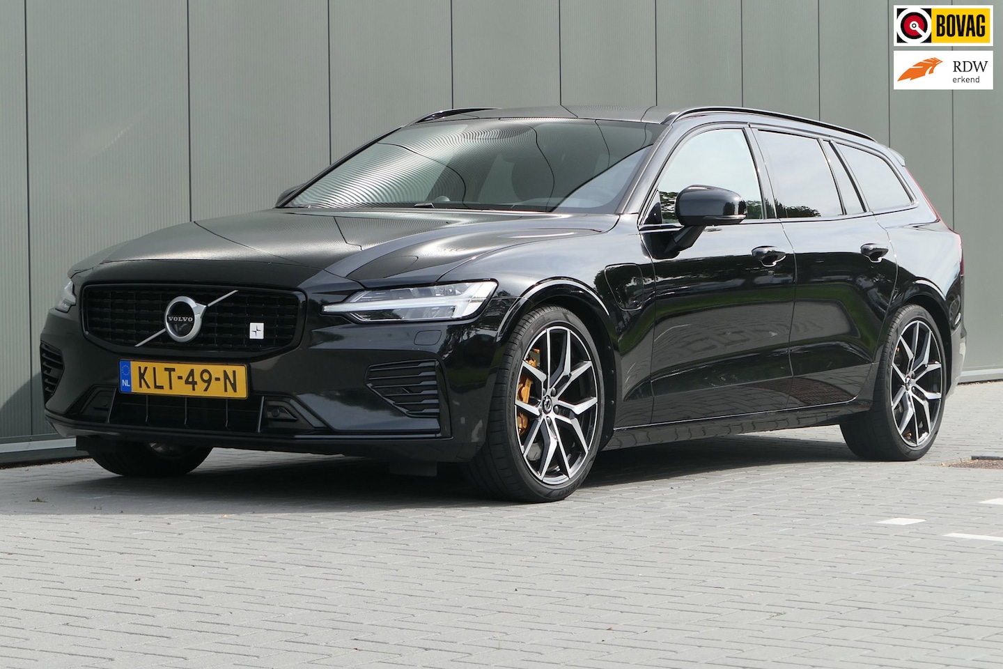 Volvo V60 - 2.0 T8 Twin Engine AWD Polestar Engineered Bowers&Wilins - AutoWereld.nl