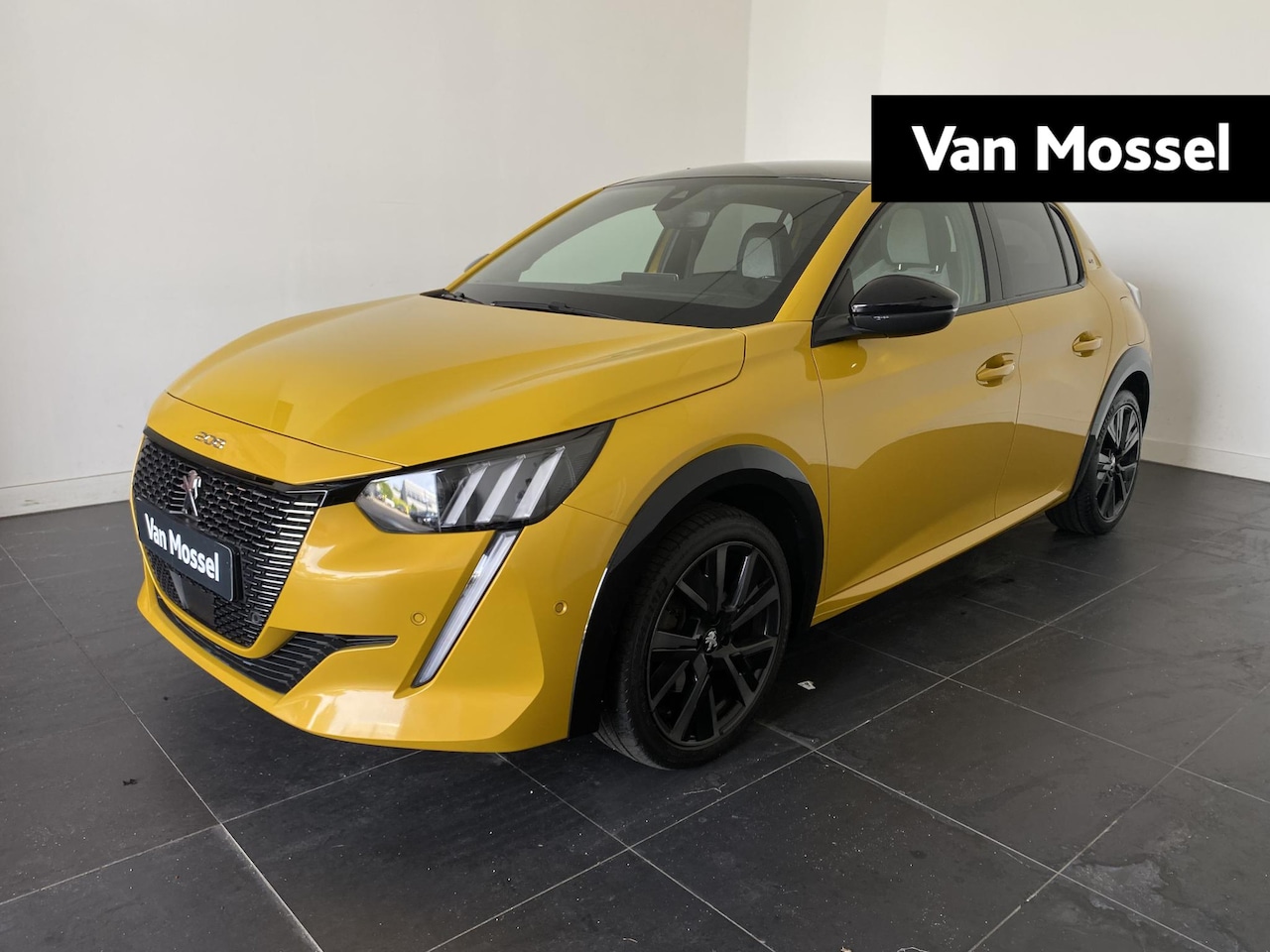 Peugeot 208 - PureTech 100 GT Pack l CLIMATE | STOELVERWARMING| ADAPTIVE CRUISE | NAV | CARPLAY ANDROID - AutoWereld.nl