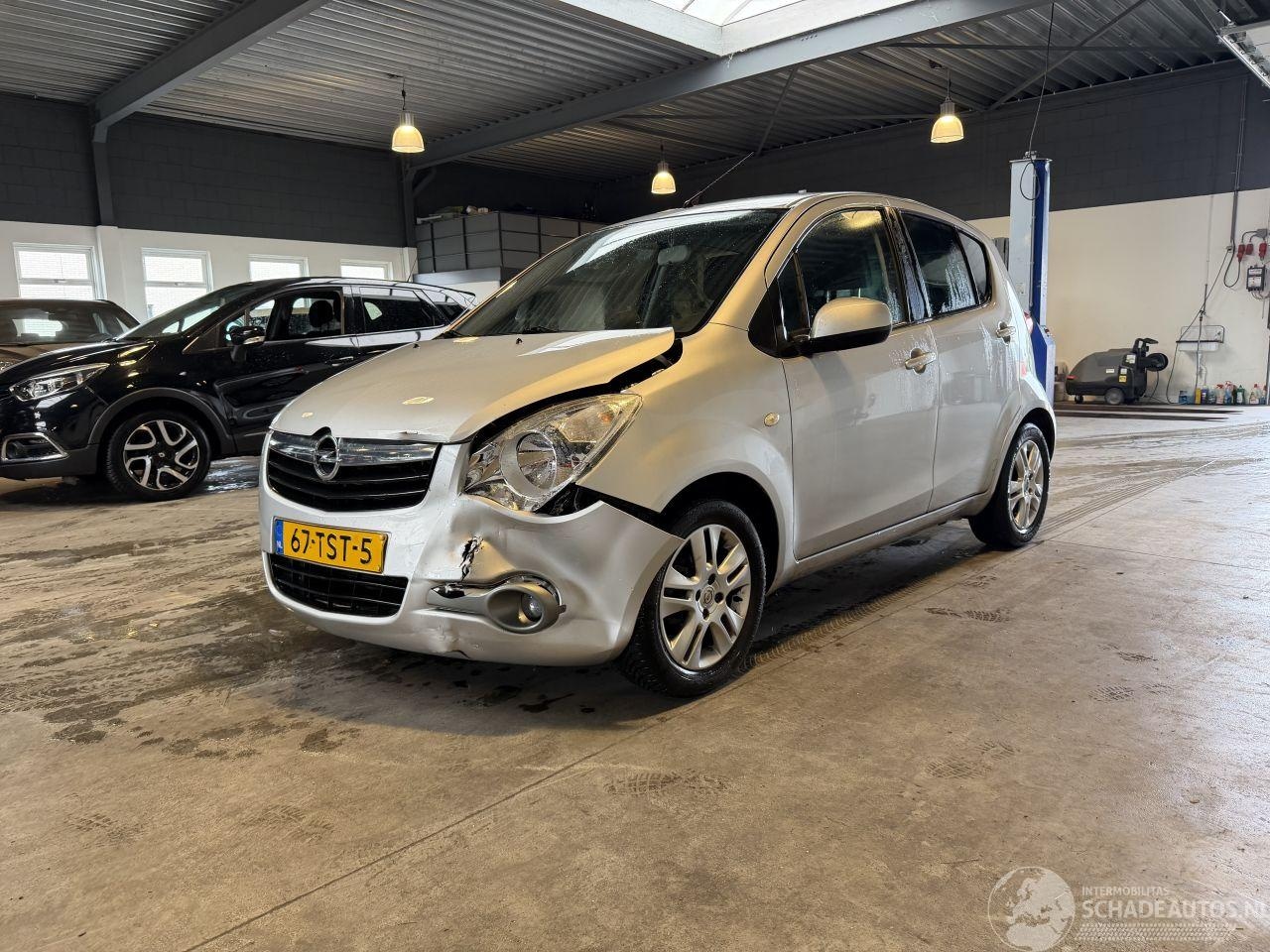 Opel Agila - 1.0 Edition 81.000 NAP! - AutoWereld.nl
