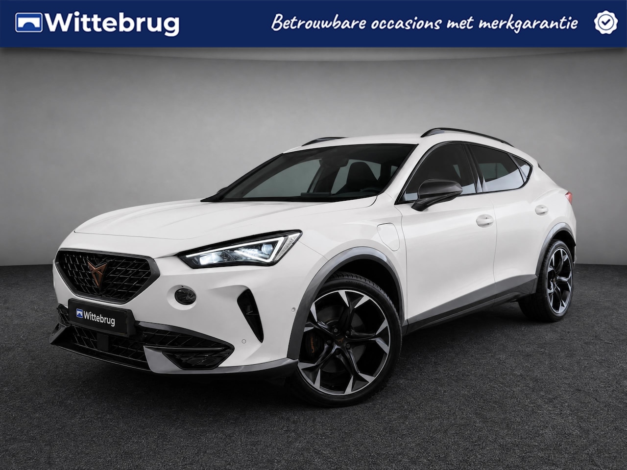 CUPRA Formentor - 1.4 e-Hybrid 245PK VZ Black Edition / Panoramadak / SuperSport Stuur / Memory Seat / Acht - AutoWereld.nl