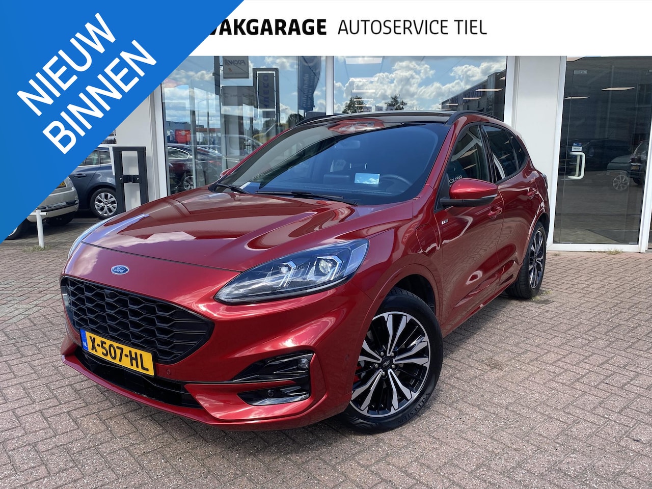 Ford Kuga - 2.5 PHEV ST-Line X Panoramadak, trekhaak, stoelverwarming, parkeersensoren, dodehoekdetect - AutoWereld.nl