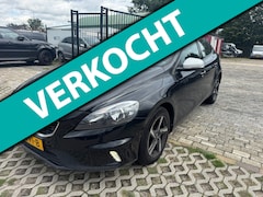 Volvo V40 - 2.0 D2 R design