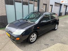 Ford Focus - 1.6-16V Collection AUTOMAAT AIRCO 178 DKM NAP