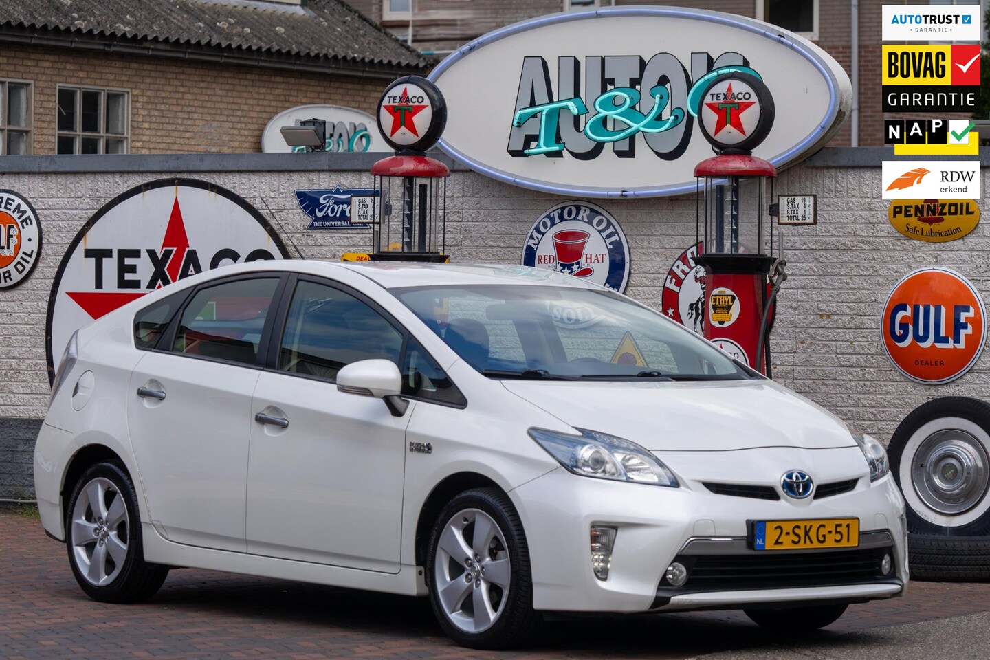 Toyota Prius - 1.8 Plug-in Aspiration Automaat +NAP NL-auto - AutoWereld.nl