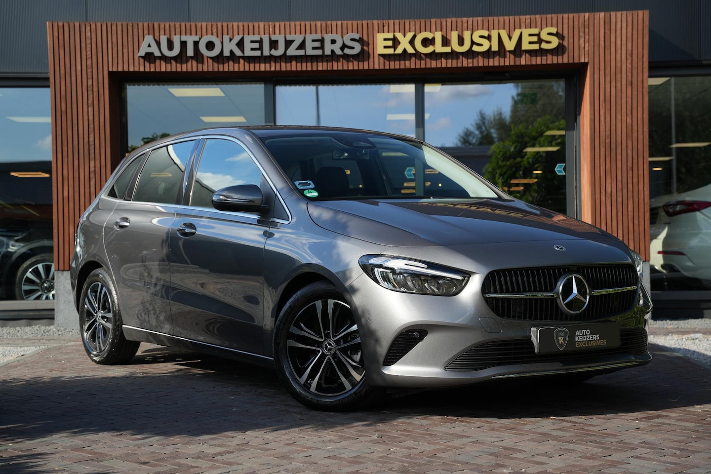 Mercedes-Benz B-klasse - 180 Progressive Line Advanced Trekhaak Winterpakket MBUX Navi Camera - AutoWereld.nl