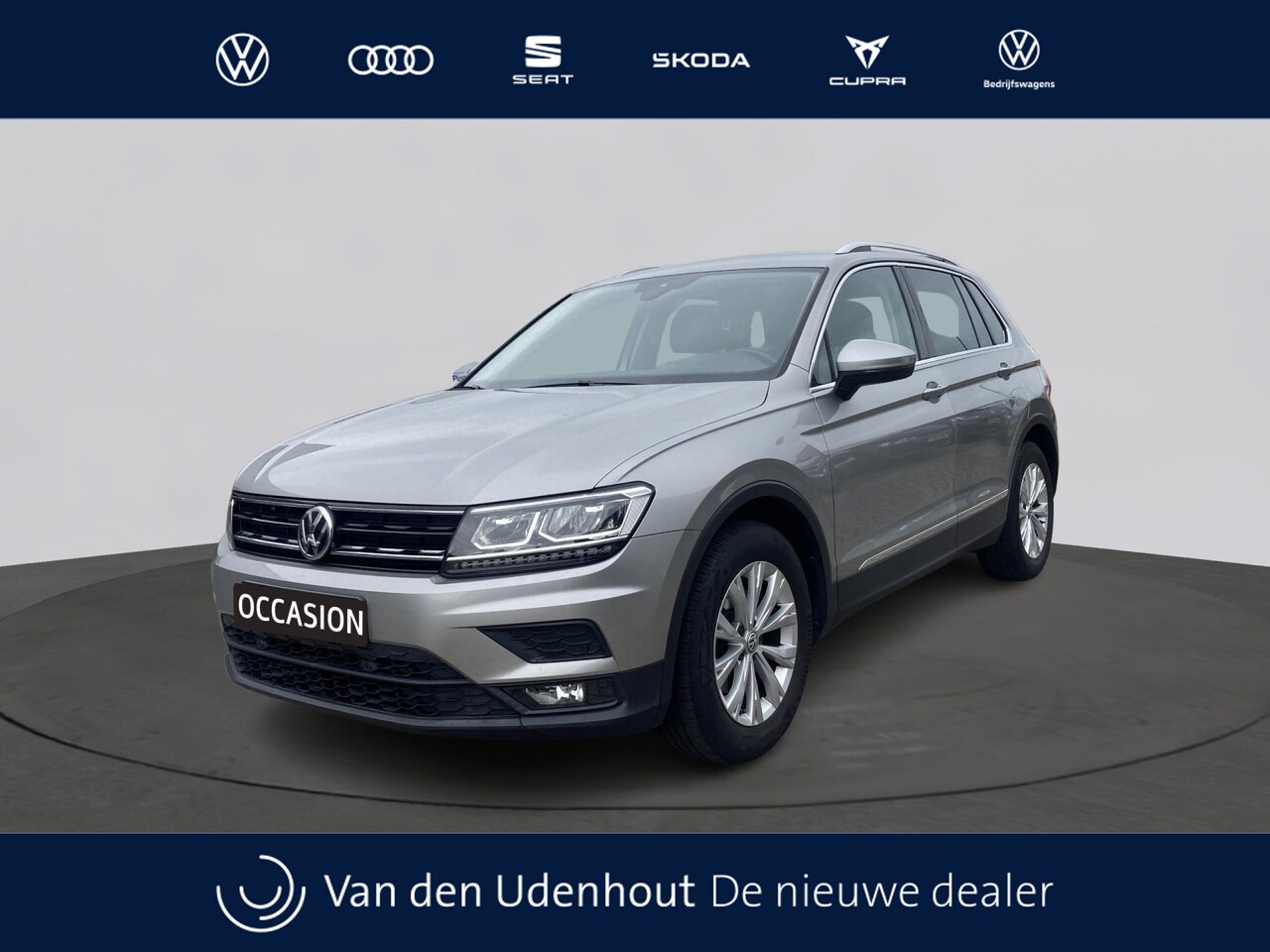Volkswagen Tiguan - 1.5 TSI Comfortline Business Trekhaak | Camera | Stoelverwarming | Navigatie - AutoWereld.nl