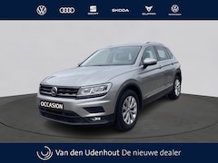 Volkswagen Tiguan - 1.5 TSI Comfortline Business Trekhaak | Camera | Stoelverwarming | Navigatie