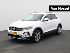 Volkswagen T-Roc - 1.5 TSI Life 75 Edition 150 PK | Automaat | Camera | Parkeersensoren | Apple Carplay | And