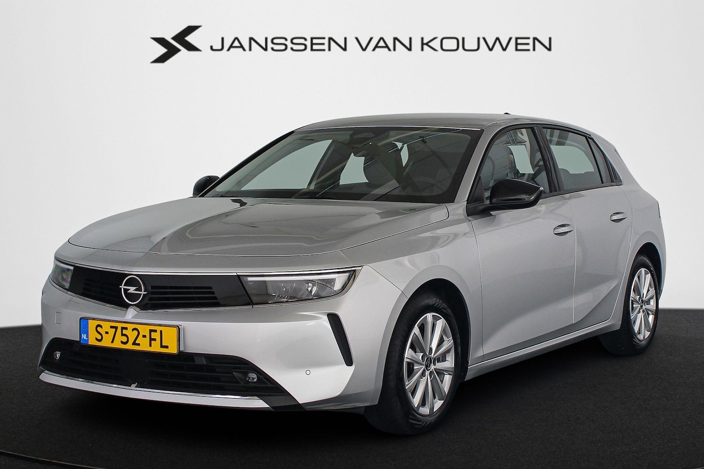 Opel Astra - 1.2T 110PK Edition Achteruitrijcamera Carplay Cruise control - AutoWereld.nl