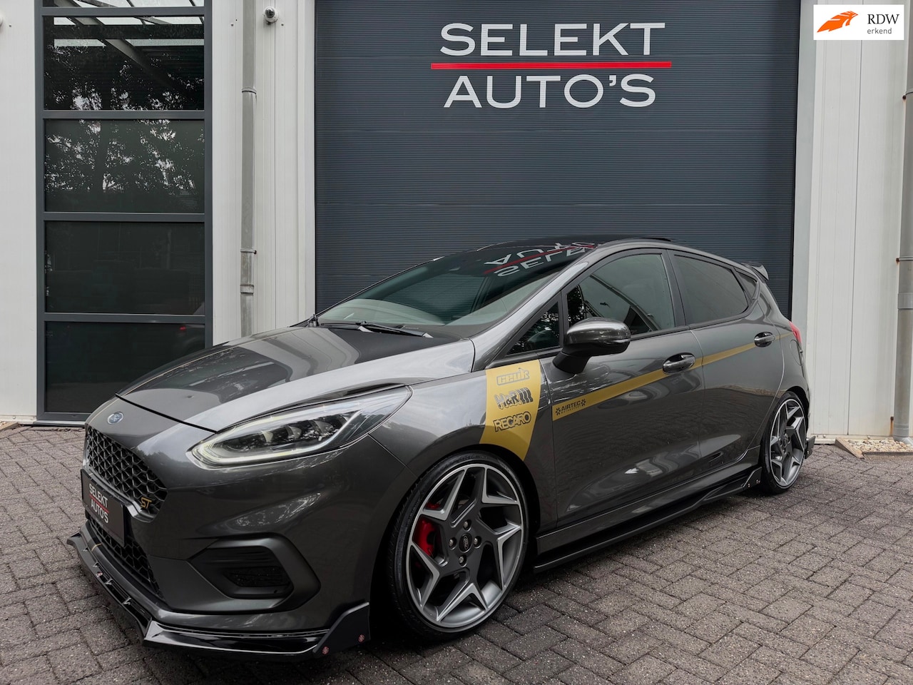 Ford Fiesta - 1.5 EcoBoost ST-3 Performance 263 Pk Pano/Recaro/Milltek/Maxton/H&R/Launch Control/B&O/PDC - AutoWereld.nl