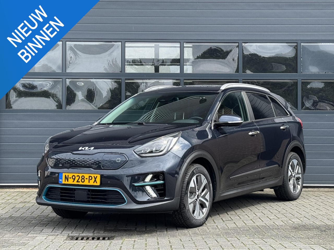 Kia e-Niro - DYNAMICPLUSLINE 64 kWh (97% SOH) I SCHUIF/KANTELDAK I STOELVERWARMING I ADAPTIVE CRUISE CO - AutoWereld.nl