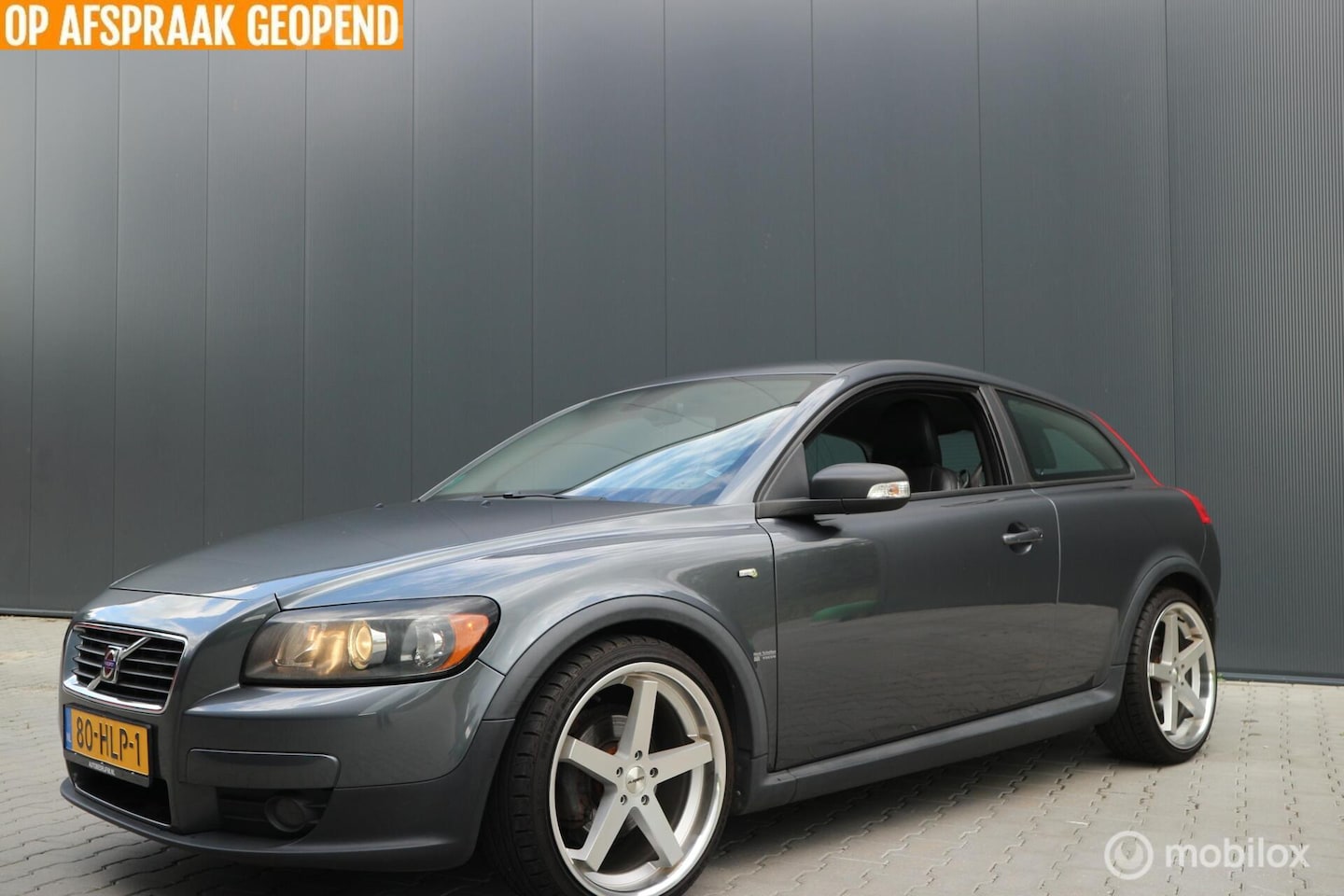 Volvo C30 - 1.6D DRIVe Sport AIRCO-ECC/LEDER/SPORTVELGEN/NAP - AutoWereld.nl