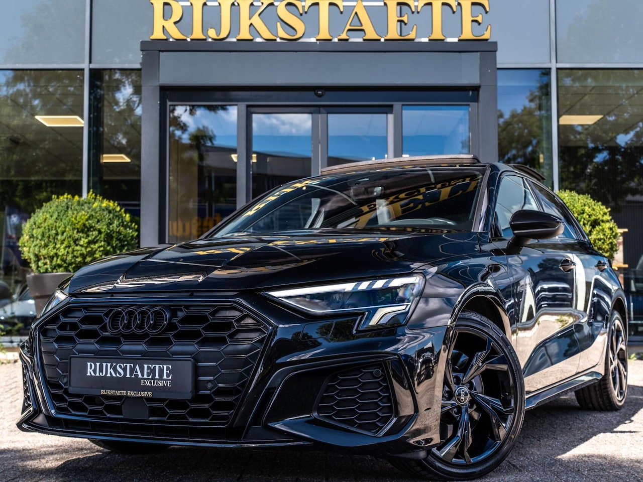 Audi A3 Sportback - 45 TFSIe S-Line Competition|PANO|B&O|SFEER - AutoWereld.nl