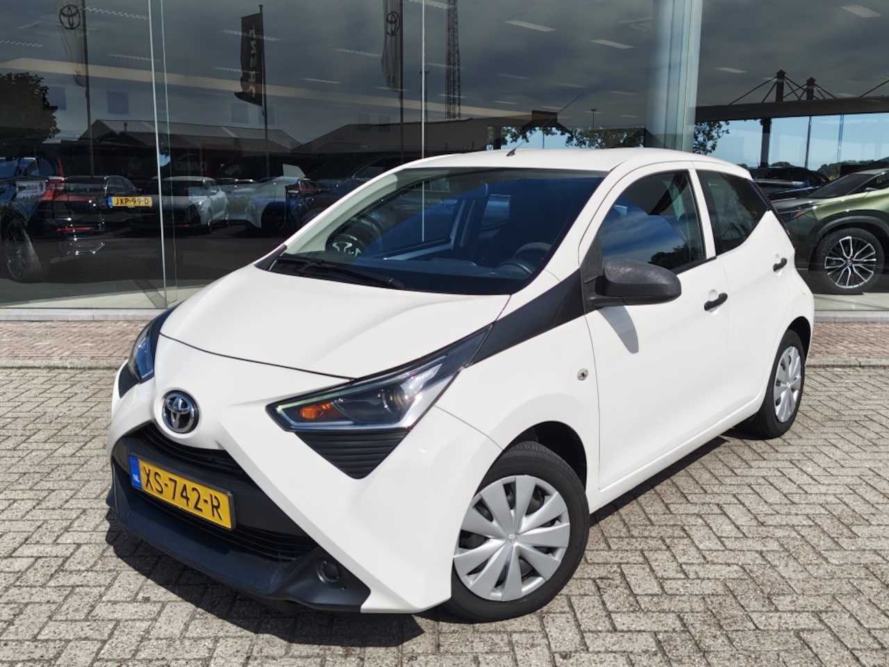Toyota Aygo - 1.0 VVT-i x-fun | NL Auto | Airco | Bluetooth | El. Raambediening | - AutoWereld.nl