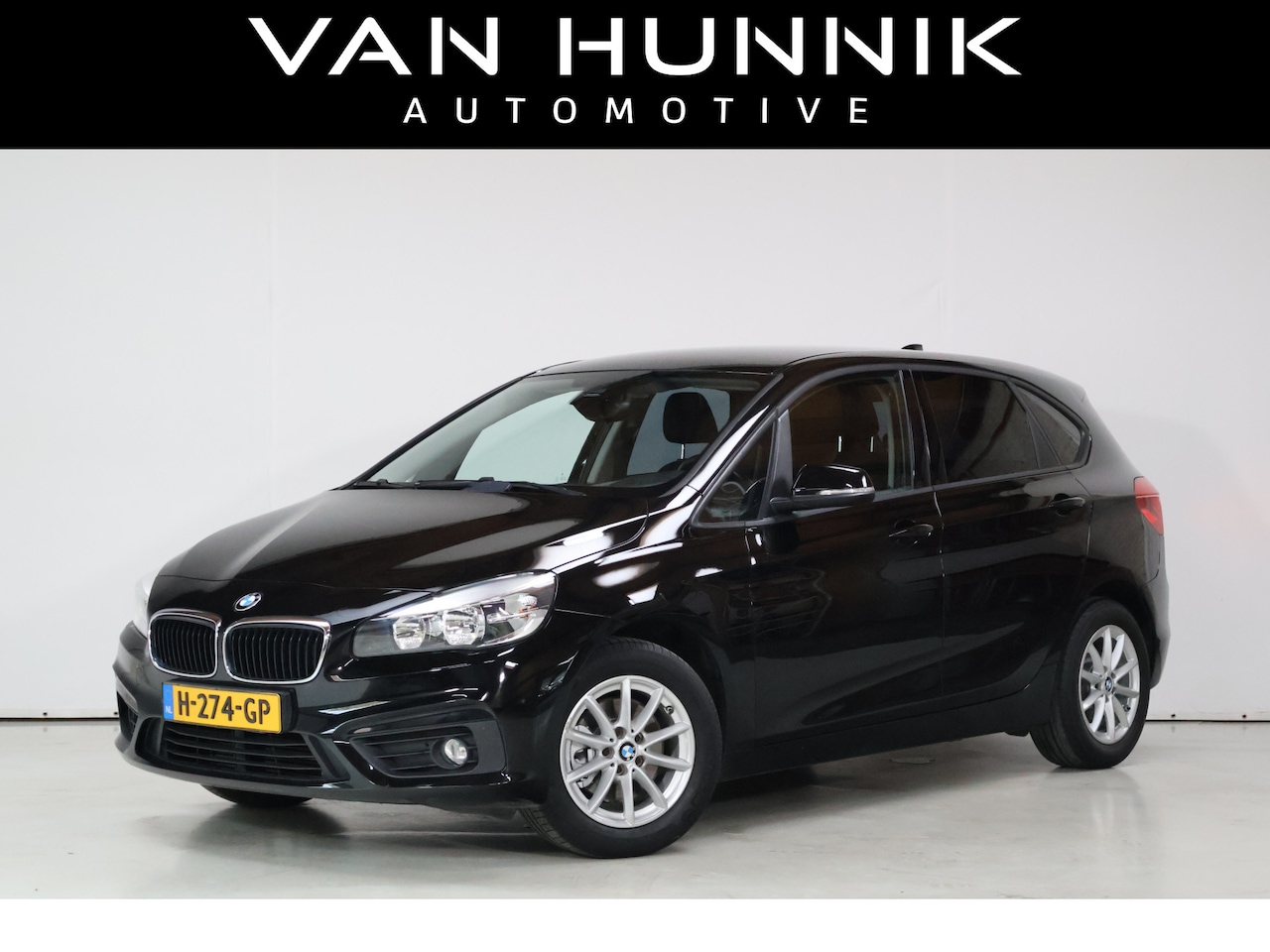 BMW 2-serie Active Tourer - 218i High Ex | Nav | Clima | Cruise | Camera | Elektrische klep - AutoWereld.nl