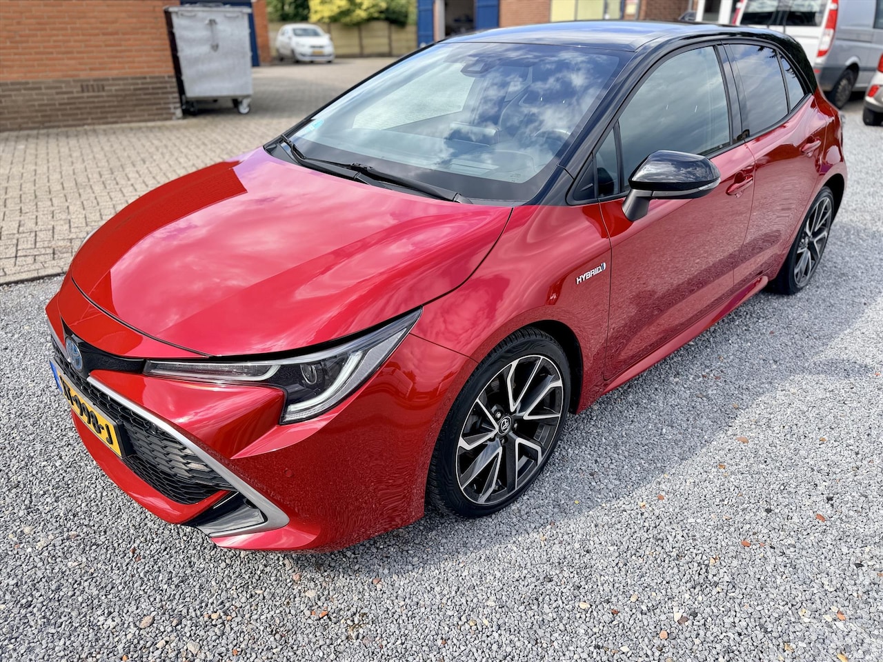 Toyota Corolla - 1.8 Hybrid Executive | Navigatie | Climate Control | Cruise Control - AutoWereld.nl
