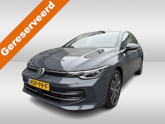 Volkswagen Golf - 1.5 eHybrid Style DSG / Panoramadak / 18" LMV / App Connect / Memory / Fabrieksgarantie 20