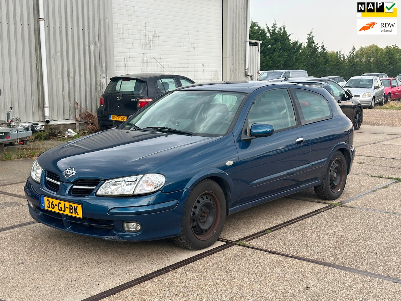 Nissan Almera - 1.8 Luxury Automaat/Airco - AutoWereld.nl