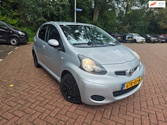 Toyota Aygo - 1.0 VVT-i Dynamic Orange ELEC-ramen CARPLAY