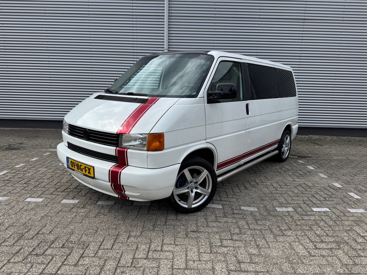 Volkswagen Transporter - 1.9 TD 292 T800 1.9 TD 292 T800 - AutoWereld.nl