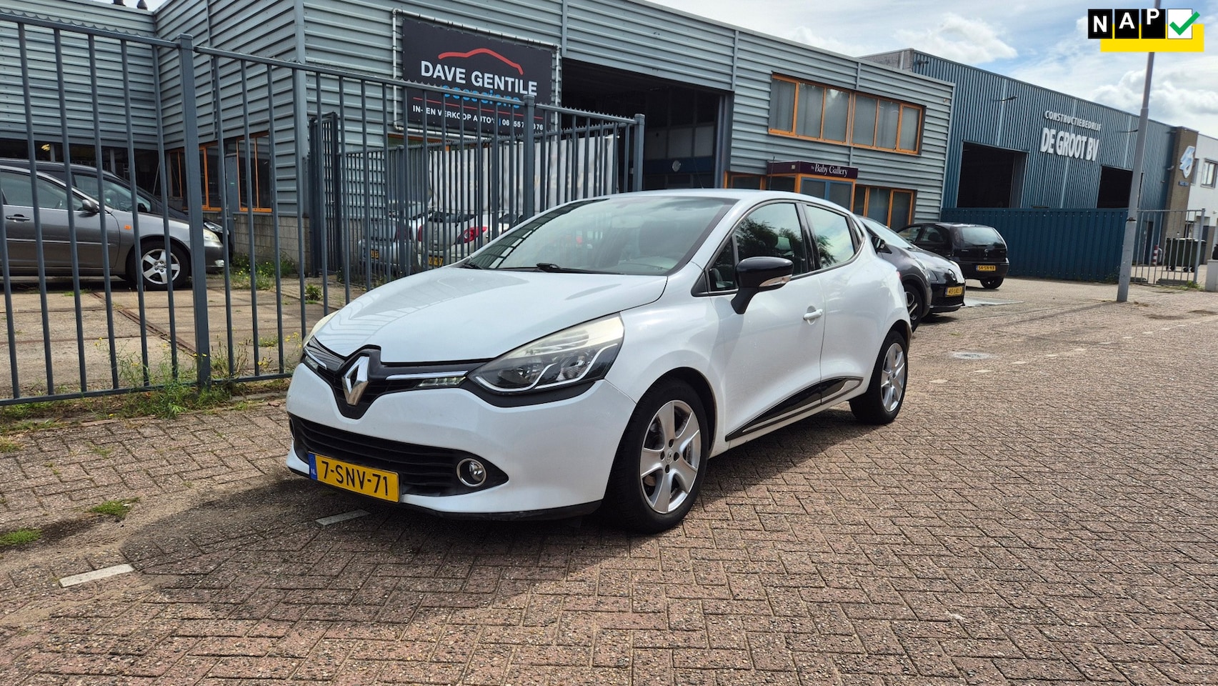 Renault Clio - 0.9 TCe Expression 90 PK inruil Mogelijk BJ. 2013 - AutoWereld.nl