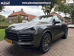 Porsche Cayenne - 3.0 E-Hybrid Aut. | Panorama | Sport Chrono | BOSE | Luchtvering | Stuurwielverwarming | L