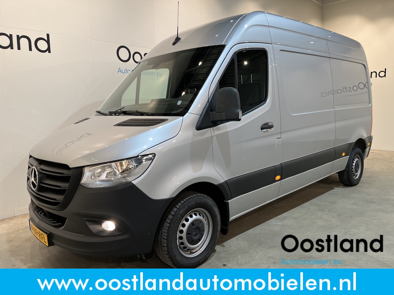 Mercedes-Benz Sprinter - 315 CDI L2H2 / Euro 6 / Airco / Cruise Control / CarPlay / 3-Zits / 83.500 KM !! - AutoWereld.nl