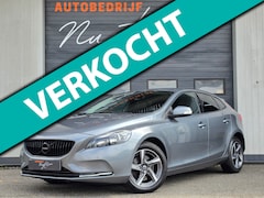 Volvo V40 - 2.0 T2 Momentum|PDC|Navi|Clima|
