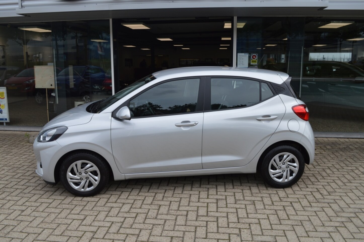Hyundai i10 - 1.0 Comfort Carplay Cruise NL-auto