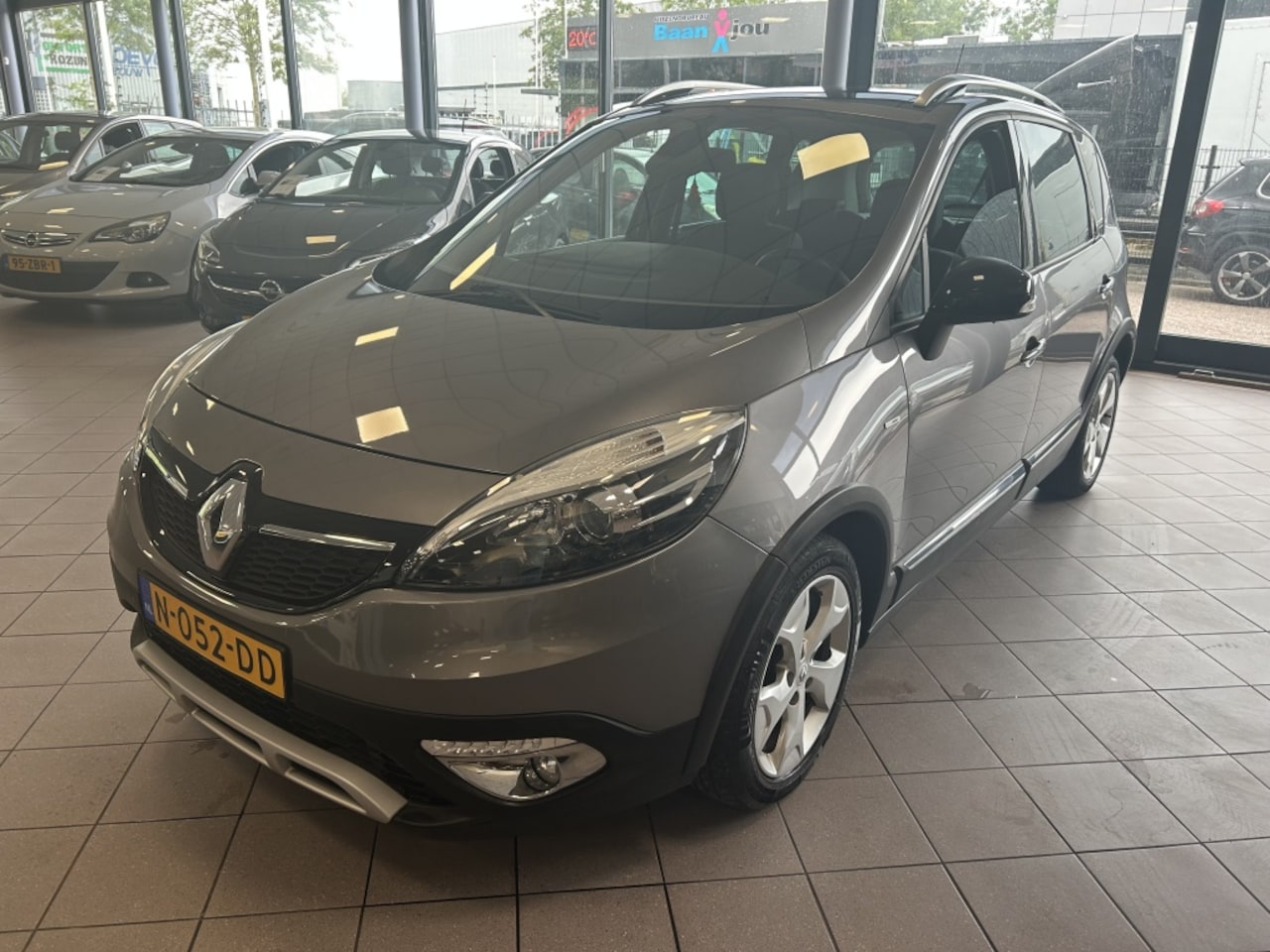Renault Scénic - 1.2 TCe Bose 106 DKM PANA BJ 2014 !!! - AutoWereld.nl