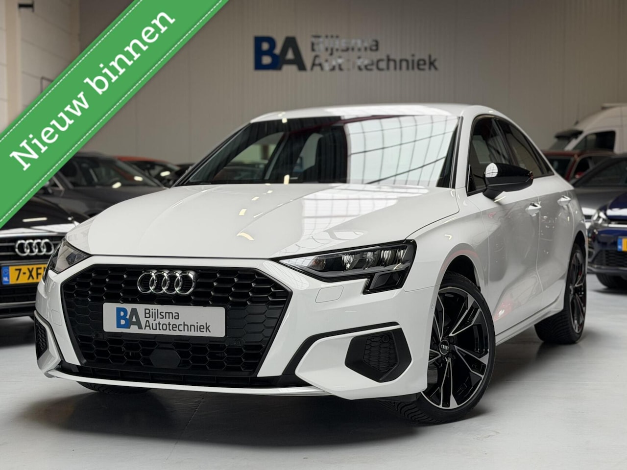 Audi A3 Limousine - 35 TFSI | Led | Leder | 18" | Lage kms! - AutoWereld.nl